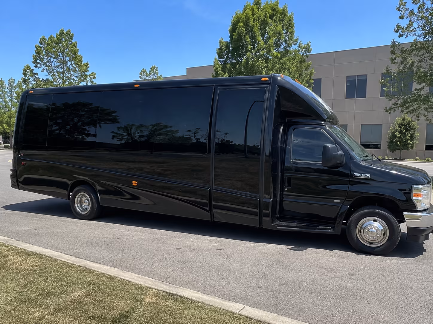 kennedy space center visitor complex party bus rental