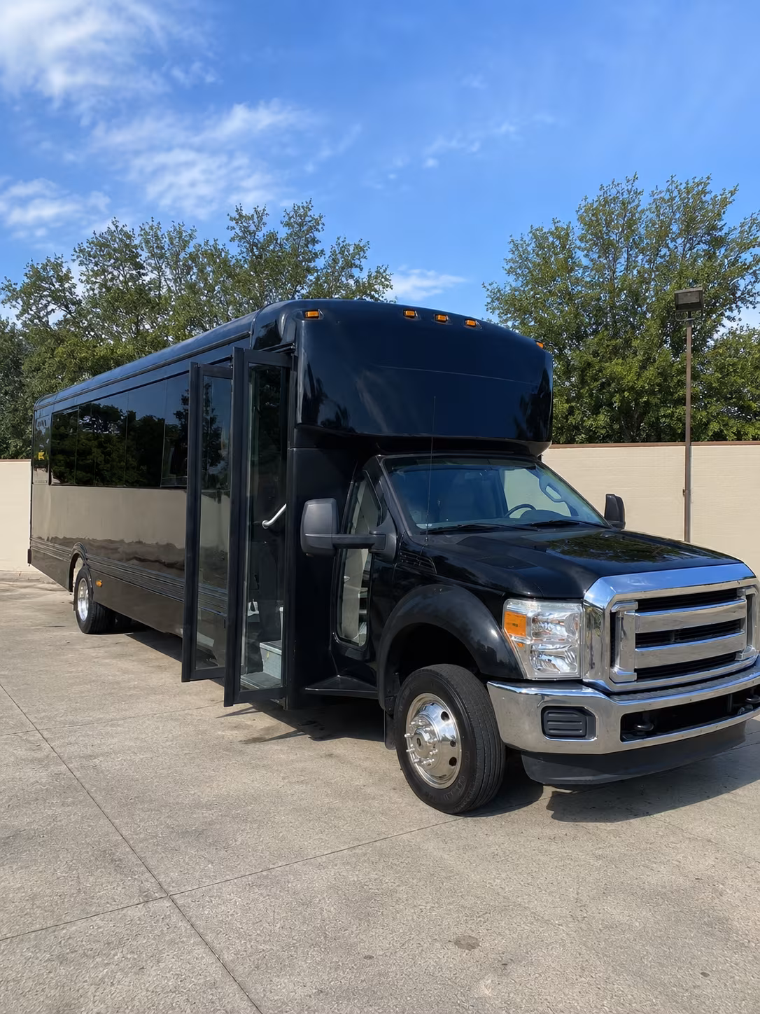 palm bay 20 passenger party bus